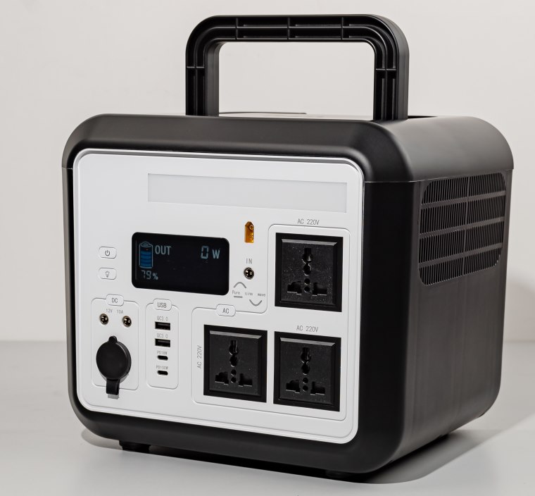Black Aurelia Compact portable power station