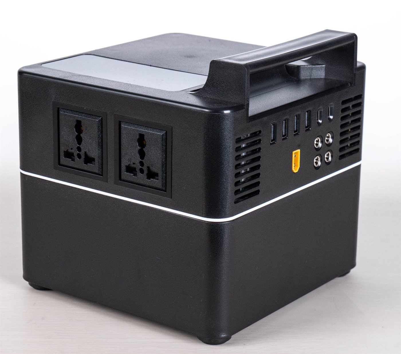Aurelia Power Vault connection panel and carry handle